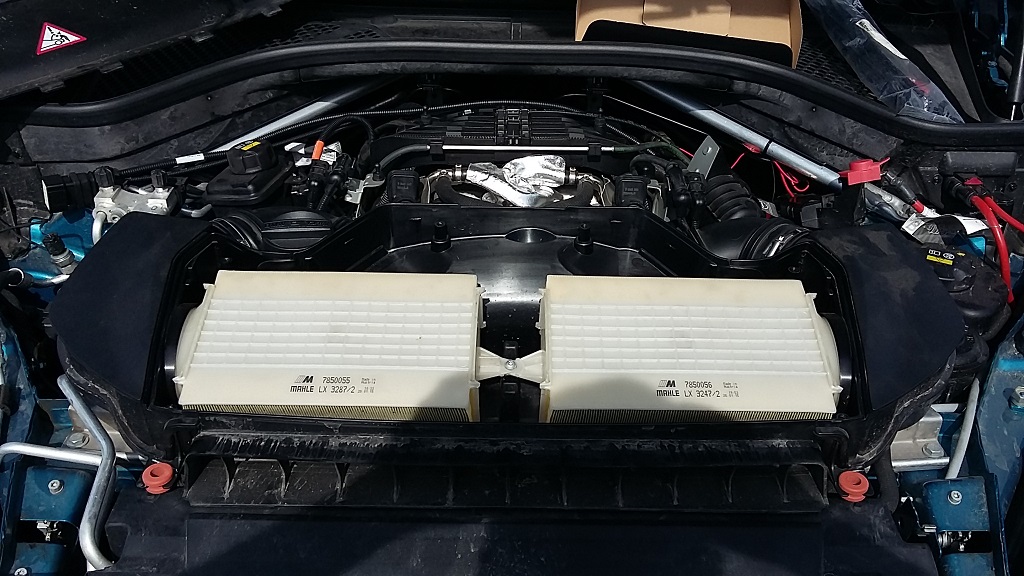BMW X6M powerbox